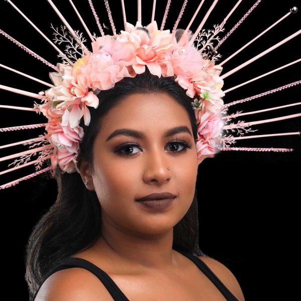 Queening Lip gloss model 2
